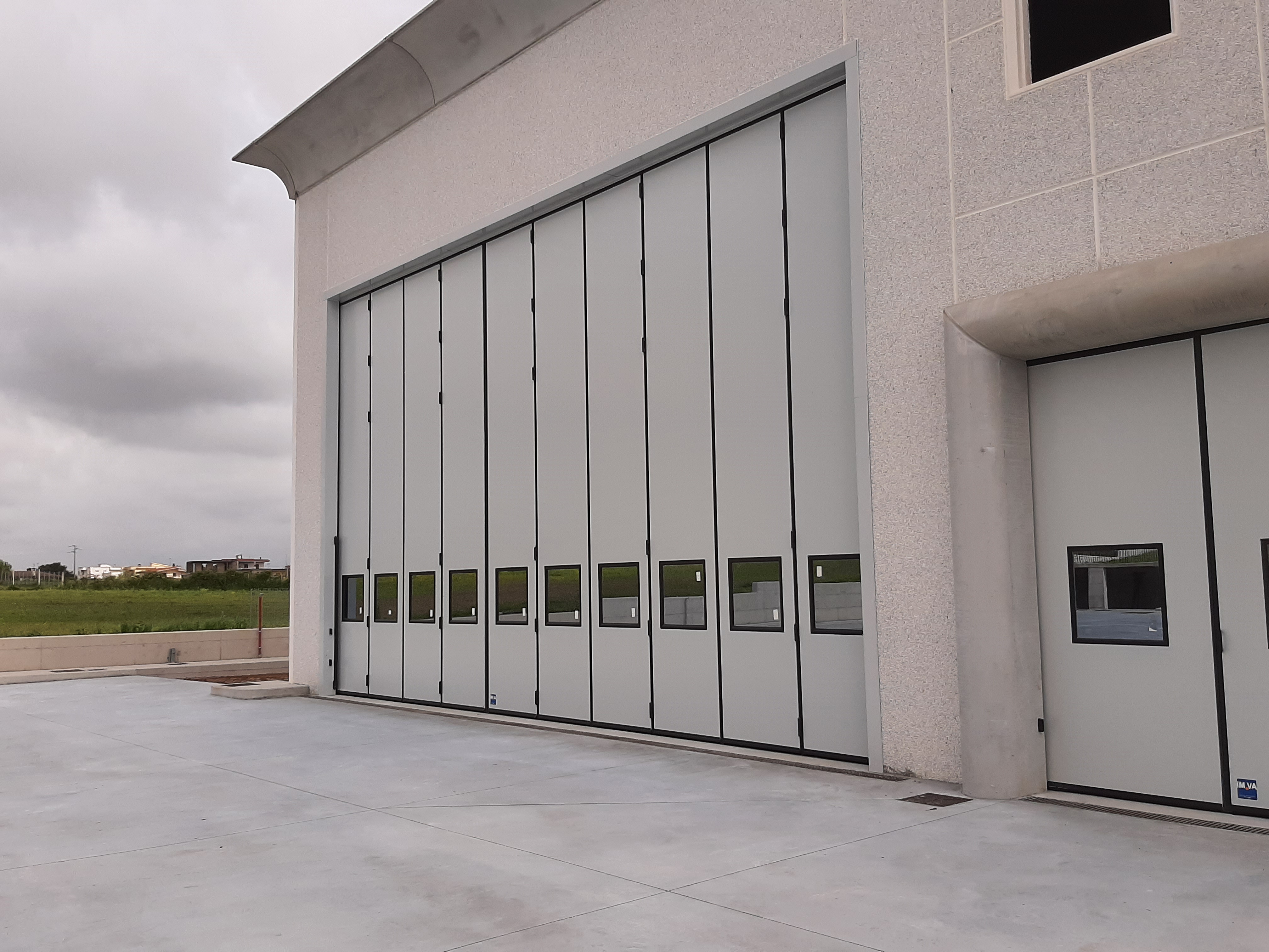 librum superthermic insulated bi-folding doors